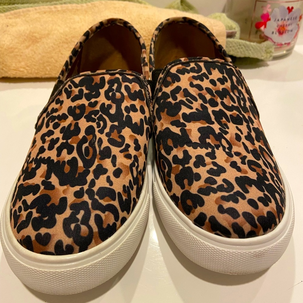 Steve Madden sneakers